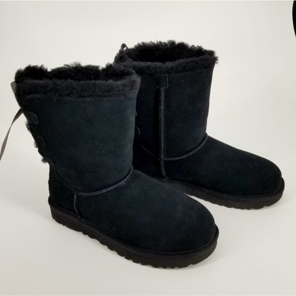 UGG Short Continuity Bow Black Boot for Women Size 6 New in Box - Picture 9 of 13